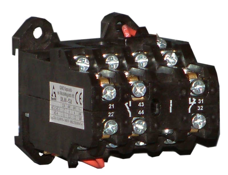 GANZ - Mágneskapcsoló 230VAC 4kW  2z 2ny 001689